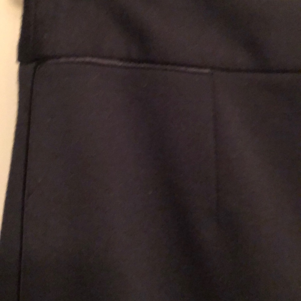 Elegant Tahari tuxedo accent black slimming skirt